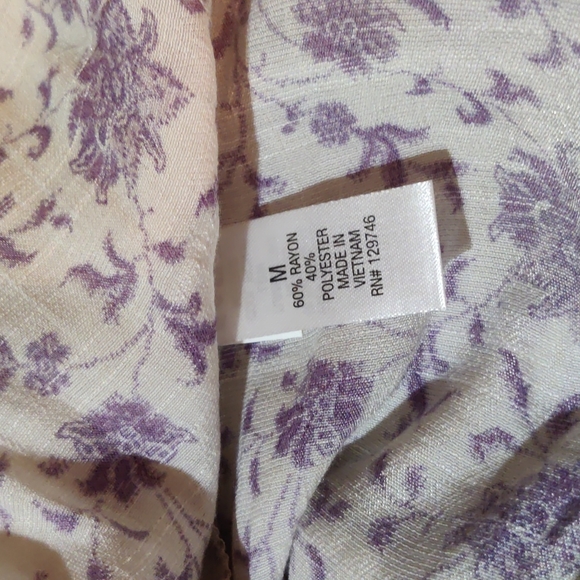 Blue Mountain Purple Floral Blouse - Picture 5 of 6